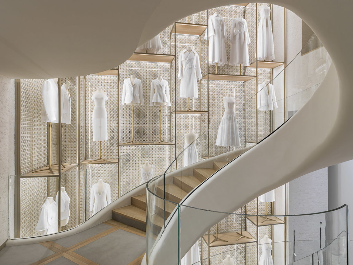 Lifting the curtain on LV's renovated Avenue Montaigne store
