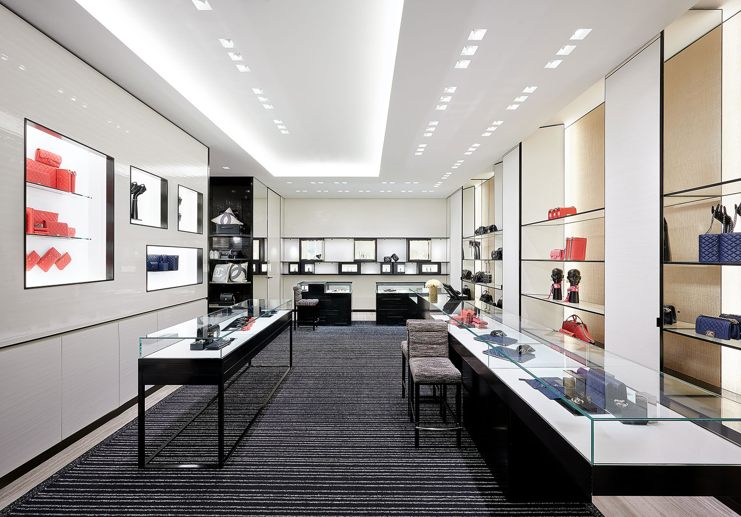 Louis Vuitton Store In Paris Airport