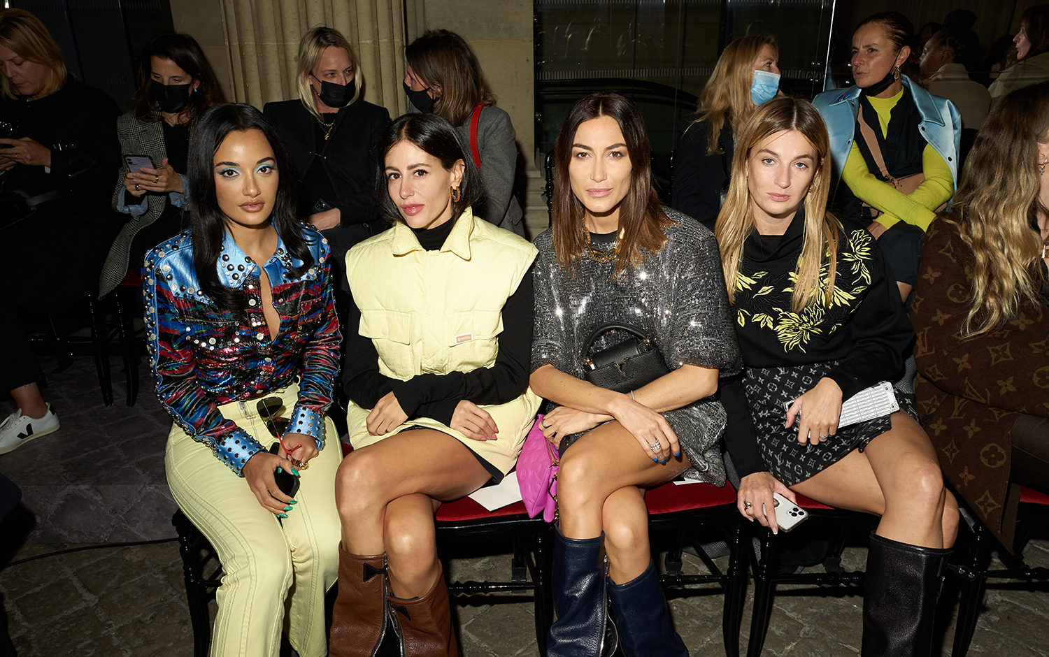 Who were the celebrity guest at Louis Vuitton SS22 Show? - ZOE Magazine